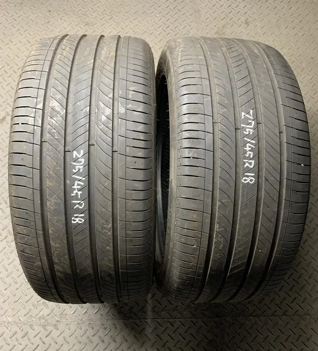 275/45R18 중고T